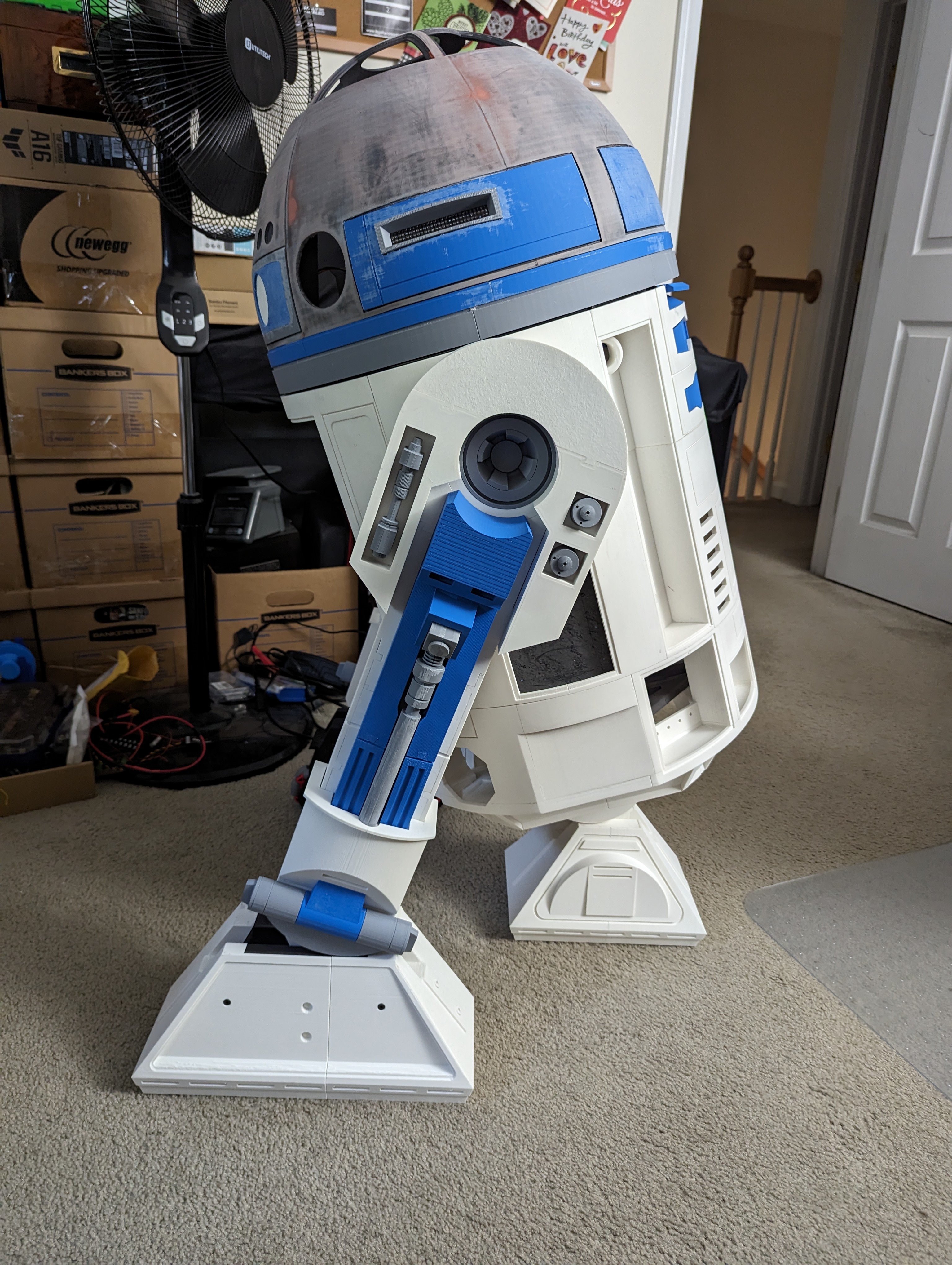 R2-D2 build, view 20